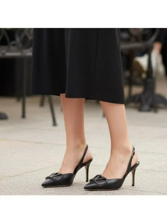 Valentino Garavani 80mm VLogo Signature slingback pumps Size 37 IT, 6 or 6.5 US - Picture 2 of 13